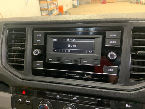 Volkswagen Crafter CR35 TDI M H/R P/V STARTLINE 16