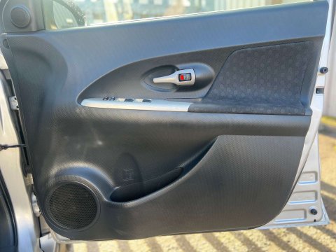 Toyota Urbancruiser 1.4 Urban Cruiser D-4D 4WD 5dr 41