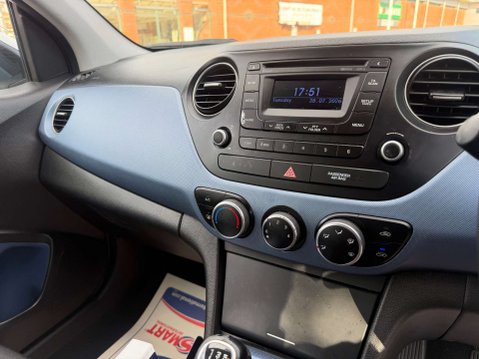 Hyundai i10 1.2 Premium Hatchback 5dr Petrol Manual Euro 5 (87 ps) 13