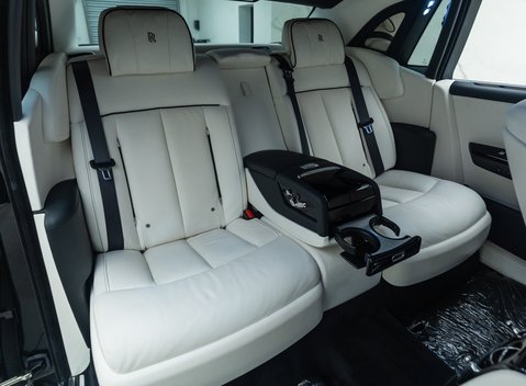 Rolls-Royce Phantom VIII 17