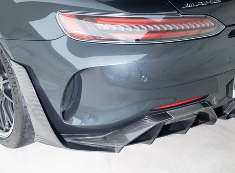 Mercedes-Benz AMG GT R PRO 44