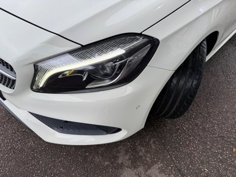 Mercedes-Benz A Class 2.1 A200d AMG Line (Premium) 7G-DCT Euro 6 (s/s) 5dr 33