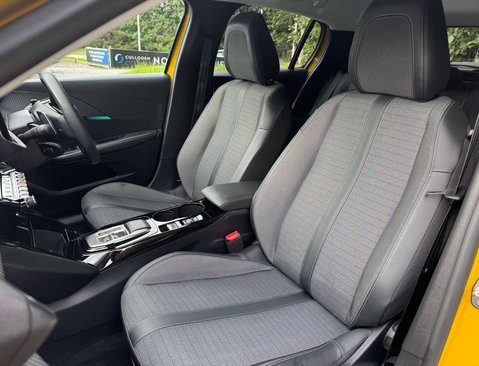 Peugeot 208 1.2 208 Allure Premium + PureTech S/S Auto 5dr 43