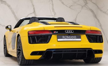 Audi R8 V10 Spyder 6