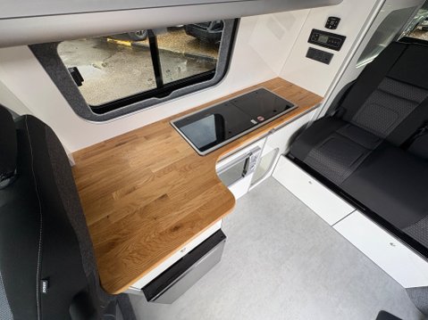 Volkswagen Transporter T7 Rebellion 30