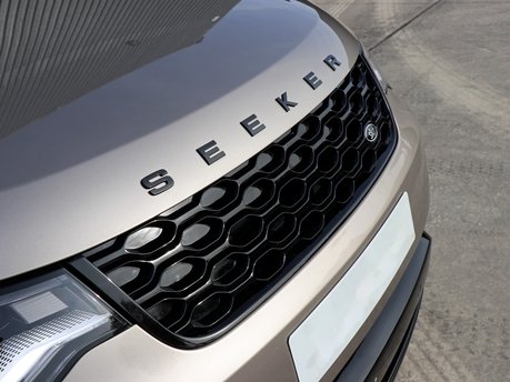 Land Rover Discovery 5