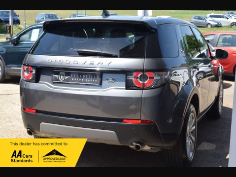 Land Rover Discovery Sport 2.0 Discovery Sport SE Tech TD4 Auto 4WD 5dr 3