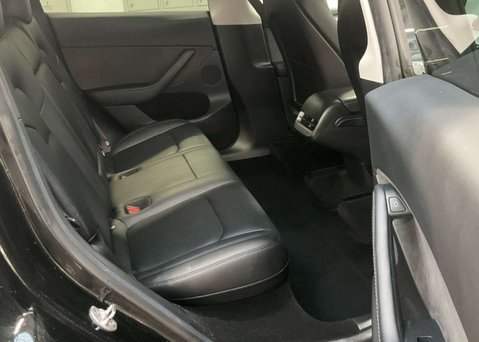 Tesla Model Y (Dual Motor) Long Range SUV 5dr Electric Auto 4WDE (384 bhp) 9