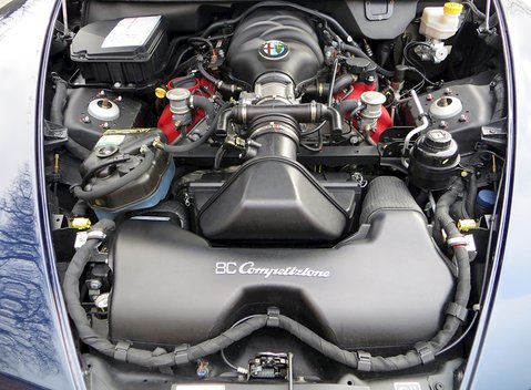 Alfa Romeo 8C Competizione 18