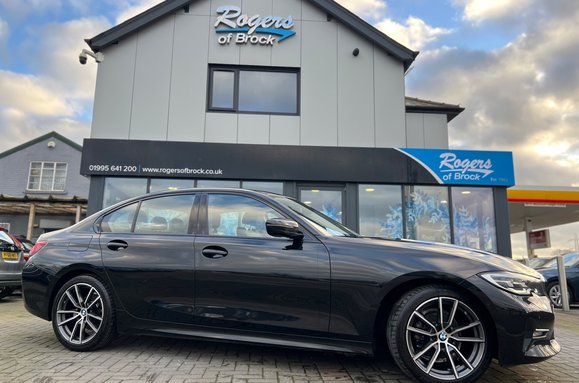 BMW 3 Series 318D SPORT 2