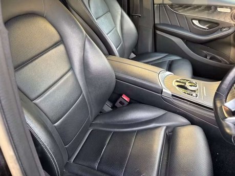 Mercedes-Benz GLC 2.1 GLC220d AMG Line SUV 5dr Diesel G-Tronic+ 4MATIC Euro 6 (s/s) (170 ps) 23