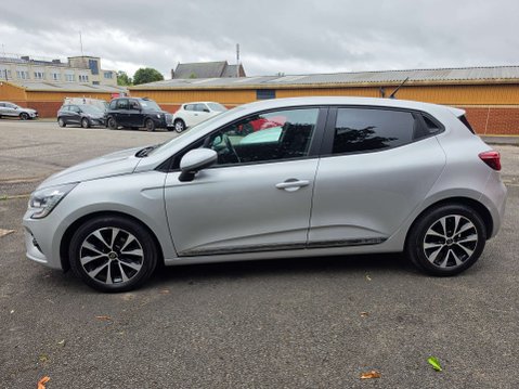 Renault Clio 1.0 Clio Iconic TCe 5dr 28