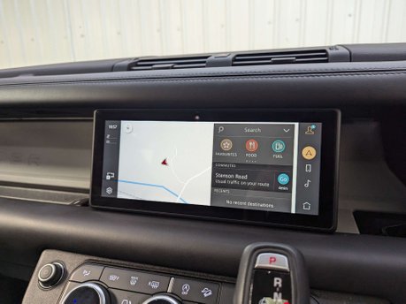 Land Rover Defender 2.0 Defender SE Auto 4WD 5dr 49