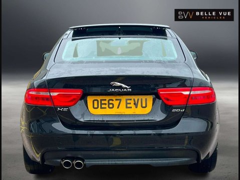 Jaguar XE 2.0 XE Portfolio D Automatic 4dr - NATIONAL DELIVERY* 11