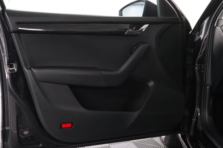 Skoda Octavia SE L TSI DSG 44