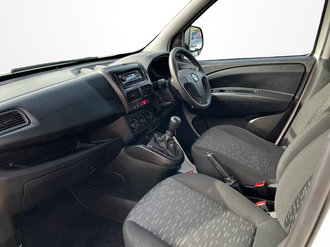 Vauxhall Combo 2000 1.3 CDTI 16V 95ps H1 Van Euro 6 2