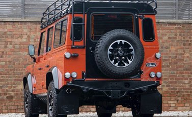 Land Rover Defender 110 Adventure Edition 3