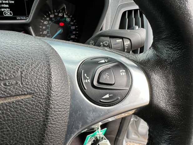 Ford Transit Connect SWB L1H1 Limited 200 Air Con Alloys Camera Sensors EURO 6 NO VAT 35
