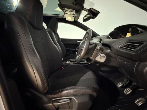 Peugeot 308 BLUE HDI S/S GT LINE 15