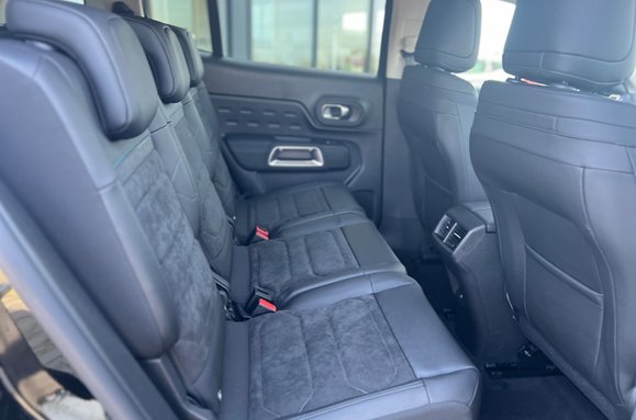 Citroen C5 Aircross PURETECH MAX EDITION 1.2 HYBRID AUTO 23