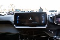 Peugeot 208 PURETECH GT S/S 26