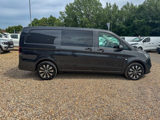 Mercedes-Benz Vito Crew Cab [SOLD CM] AUTO Select RWD LWB L2H1 Low Roof Air Con EURO 6 6