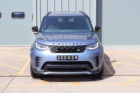 Land Rover Discovery R-DYNAMIC SE MHEV WITH GENUINE REAR SEAT CONVERSION STYLED BY SEEKER  5