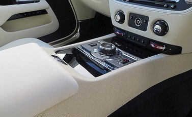 Rolls-Royce Wraith 4