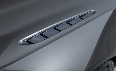 Aston Martin Vantage 007 Edition 43