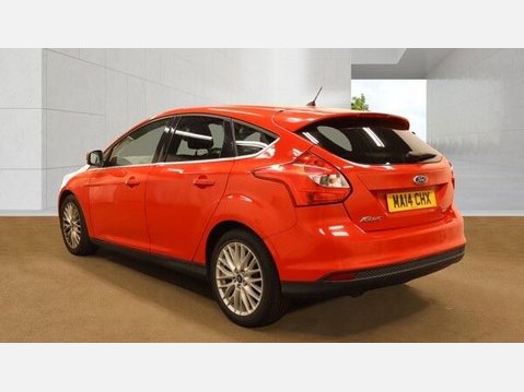 Ford Focus 1.0T EcoBoost Zetec Navigator Euro 5 (s/s) 5dr 3