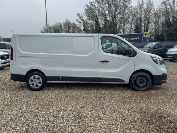 Renault Trafic LWB L2H1 Low Roof Advance L130 Air Con Sensors EURO 6 5