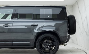 Land Rover Defender 110 V8 26