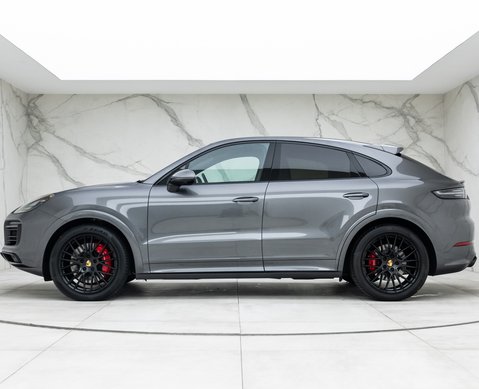 Porsche Cayenne GTS Coupé 