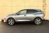 Nissan Qashqai DIG-T N-CONNECTA MHEV 13
