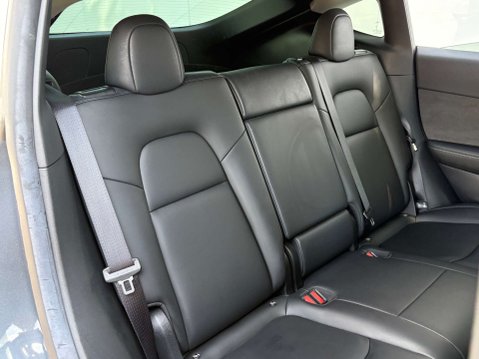 Tesla Model Y ModeL Y Long Range AWD 4WD 5dr 23