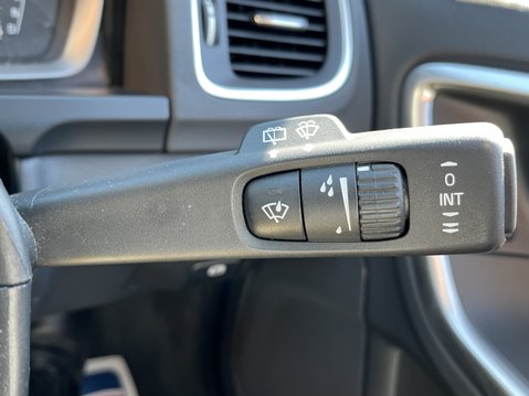 Volvo V60 D4 [190] Cross Country SE Nav 5dr Gtronic [Ltr] 26