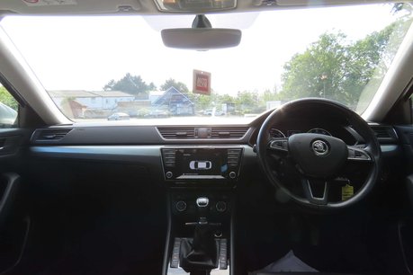 Skoda Superb 2.0 TDI SE Business Hatchback 5dr Diesel Manual Euro 6 (s/s) (150 ps) 9