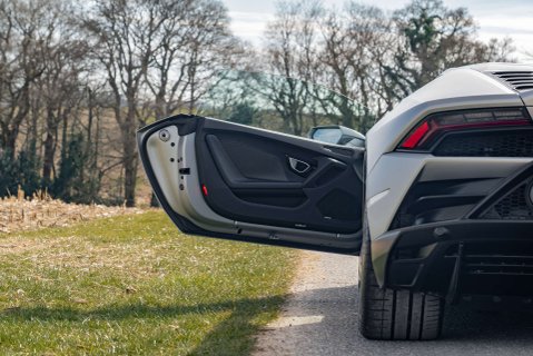 Lamborghini Huracan LP640-4 EVO 7