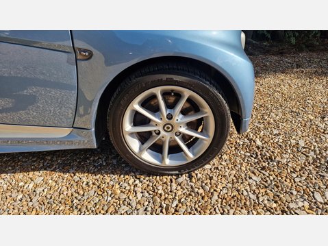 Smart Fortwo Coupe 1.0 MHD Passion Coupe 2dr Petrol SoftTouch Euro 5 (s/s) (71 bhp) 17