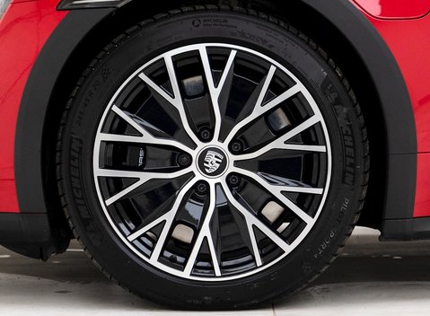 Porsche Taycan Turbo Cross Turismo 8