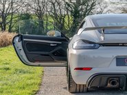 Porsche 718 Cayman GT4 PDK 7