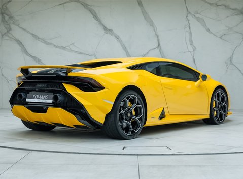 Lamborghini Huracan Tecnica 3