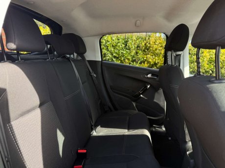 Peugeot 208 1.2 208 Tech Edition S/S 5dr 33