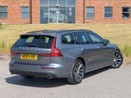 Volvo V60 2.0 V60 Momentum B4 MHEV Auto 5dr 5