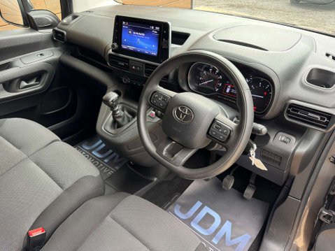 Toyota Proace City 1.5 Proace City Icon 21