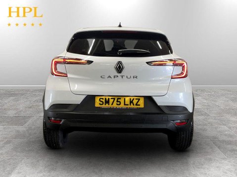 Renault Captur 1.2 TCe evolution SUV 5dr Petrol Manual Euro 6 (s/s) (115 ps) Cruise Contr 6