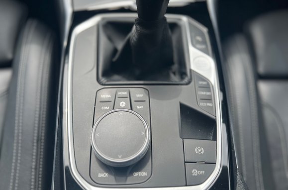 BMW 3 Series 318D SPORT 45