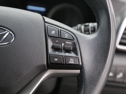 Hyundai TUCSON 1.6 GDi Premium Euro 6 (s/s) 5dr 12