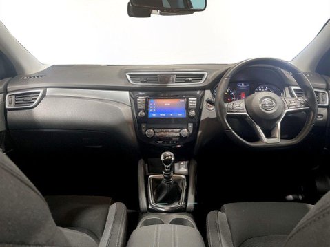 Nissan Qashqai 1.6 DIG-T N-Connecta SUV 5dr Petrol Manual Euro 6 (s/s) (163 ps) 20
