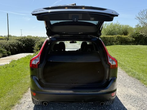 Volvo XC60 D5 SE AWD 14